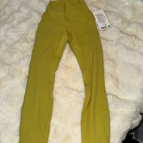 Lululemon leggings NWT - Picture 3 of 3